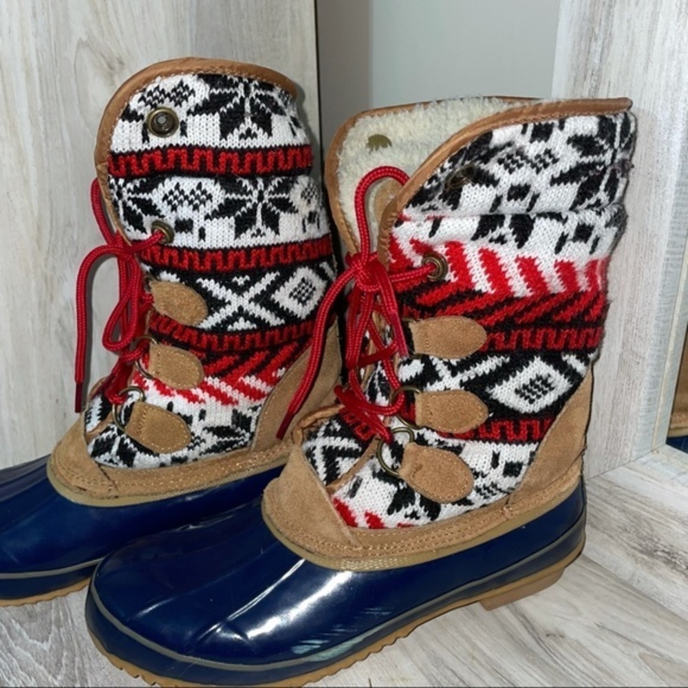 50 Khombu Maya Cold Weather Faux-Fur Boots - Picture 3 of 8
